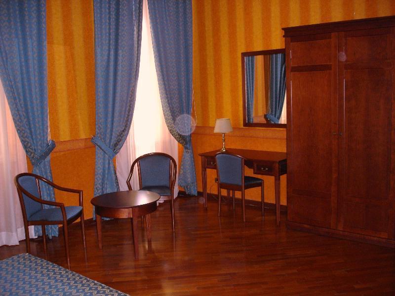 Hotel Excelsior Cosenza Esterno foto