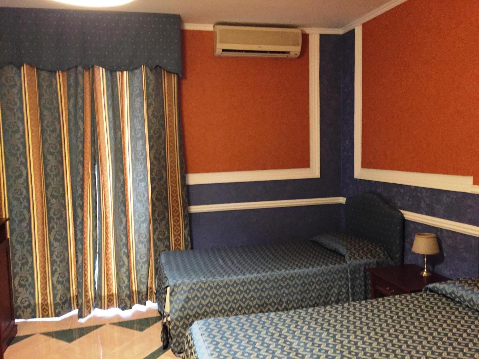 Hotel Excelsior Cosenza Esterno foto