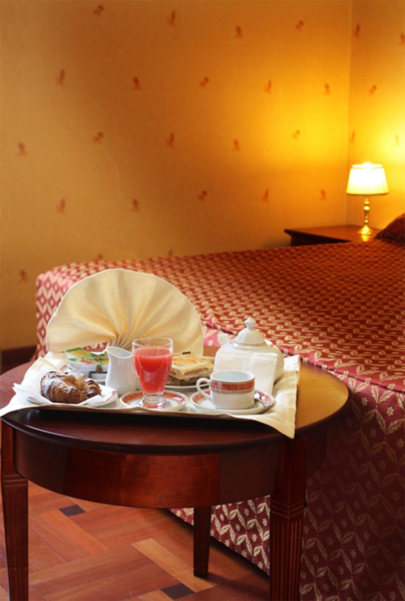 Hotel Excelsior Cosenza Esterno foto