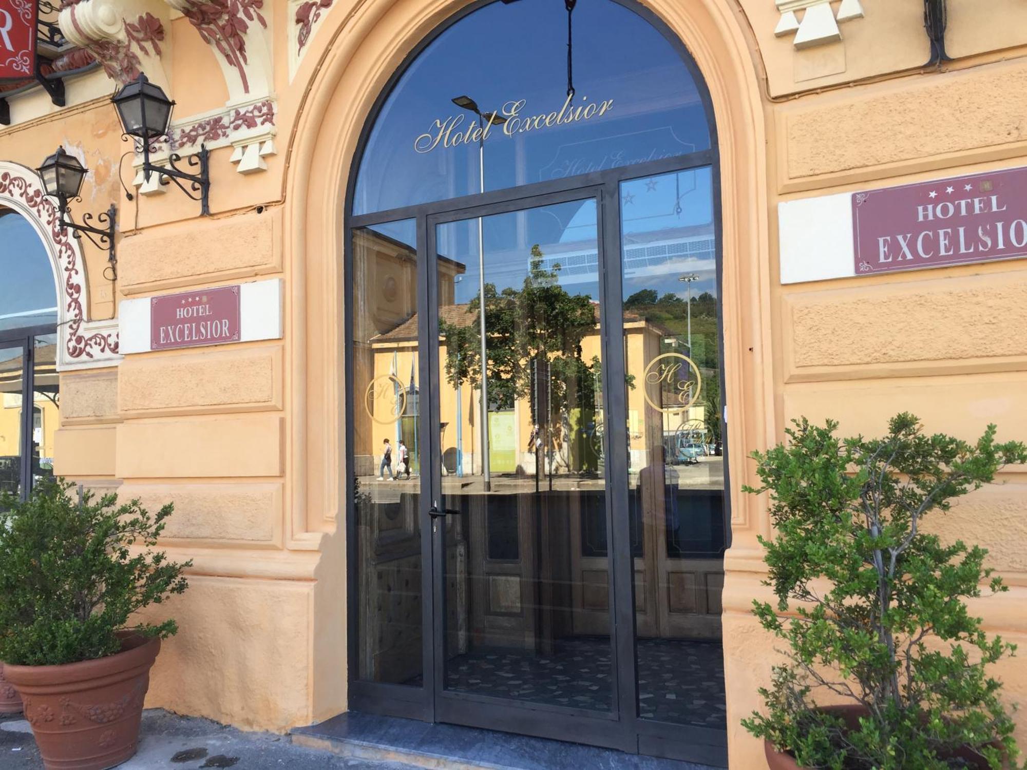 Hotel Excelsior Cosenza Esterno foto