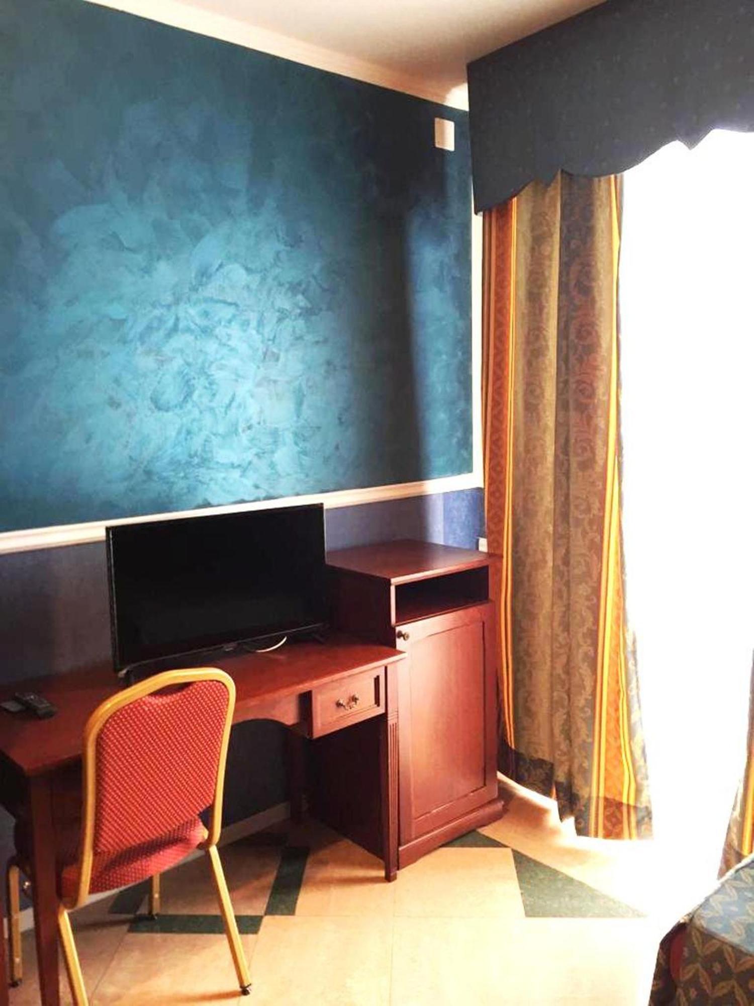 Hotel Excelsior Cosenza Esterno foto