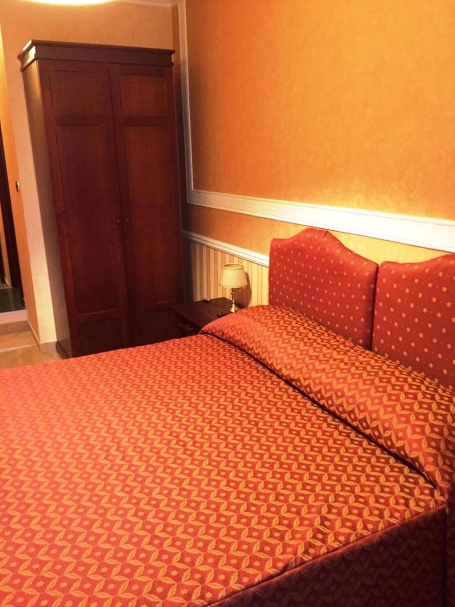 Hotel Excelsior Cosenza Esterno foto