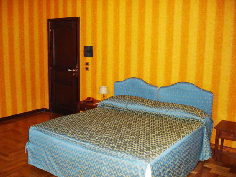 Hotel Excelsior Cosenza Esterno foto